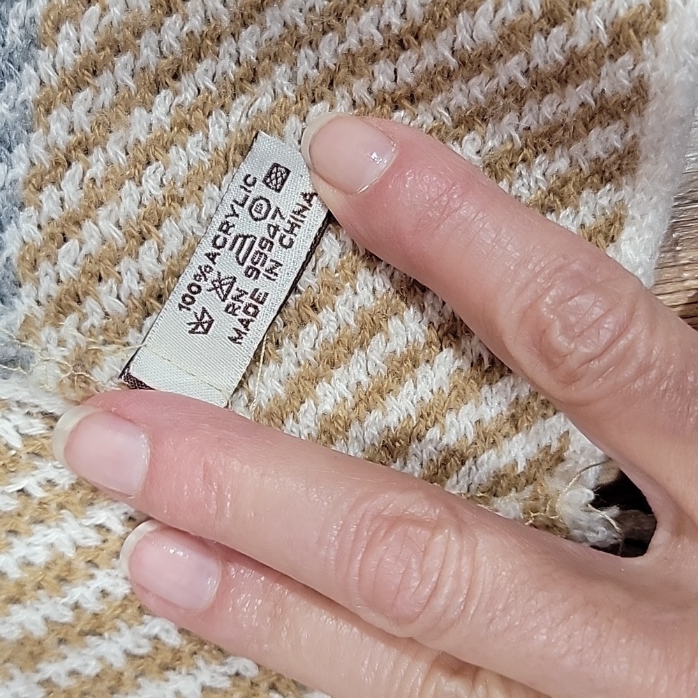 Serape Style Poncho - Picture 13 of 14